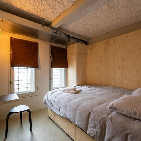 Hostel Het Archief ซโวลเลอ ภายนอก รูปภาพ